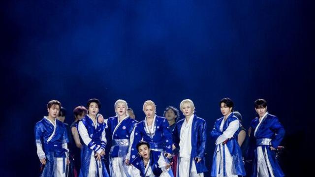 스트레이 키즈, 'dominATE' 앙코르 성료…'지구 7바퀴 끝' 무대폭발→11월 컴백예고