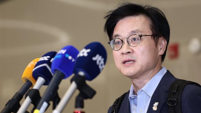 '방미 귀국' 산업장관 