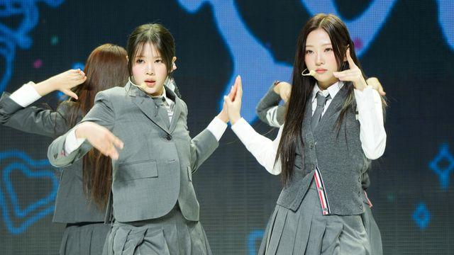 [포토] 하츠투하츠 스텔라·예온, 호흡이 척척