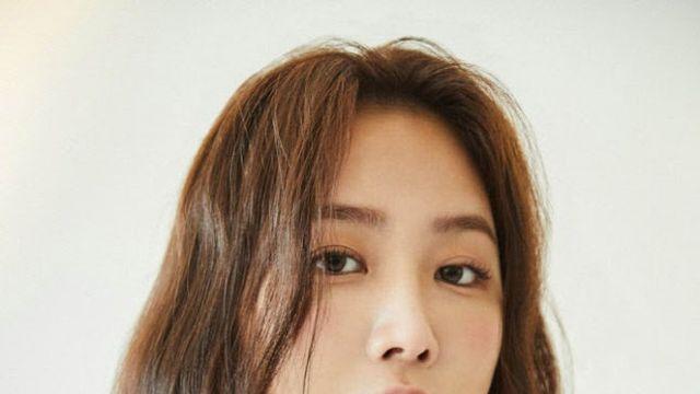 소유, 美 항공사 인종차별 호소했지만… 만취 목격담에 의견분분