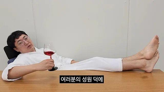 어느 겸손한 유튜버의 90만기념 Q&A