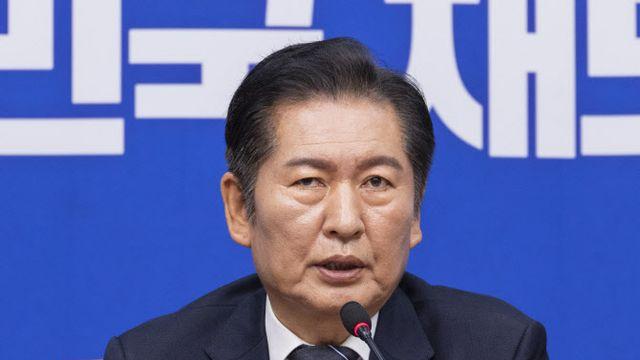 추미애에 힘 싣는 정청래 