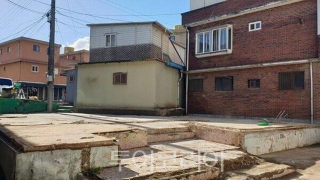 파주시, 성매매집결지 13차 행정대집행 실시… 위반건축물 1개동 전면 철거