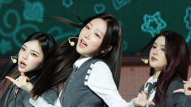 [포토] 하츠투하츠 스텔라, 긴 생머리 흩날리며 '상큼'