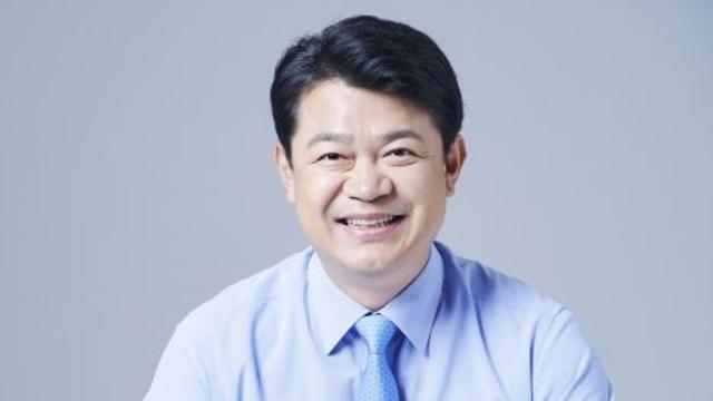복기왕 의원 , 국가철도공단 폐침목 처리 용역 , 특정업체 ‘ 싹쓸이 ’ … ‘ 들러리 입찰 ’ 의혹