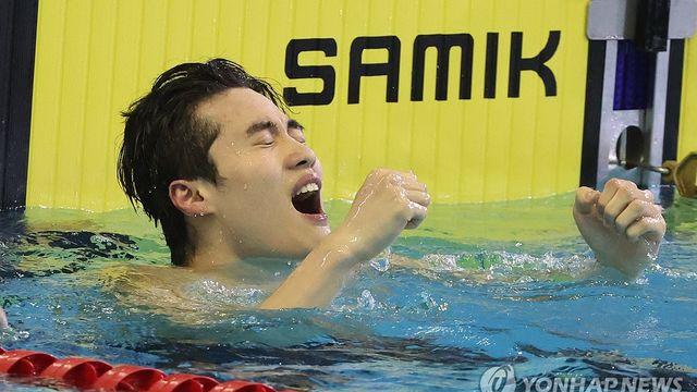 [전국체전] 황선우, 아시아新 세우며 감격의 눈물…문수아는 한국新(종합)