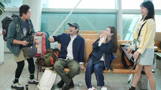 ‘위대한 가이드2.5-대다난 가이드’ 김대호, 생일에 떠나는 라오스! ‘공항 출국 사진’ 공개