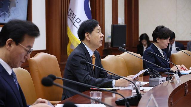 구윤철 
