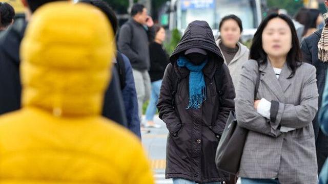 찬공기 유입 경기남부, 아침 1도 '쌀쌀'…강풍에 체감 '뚝'