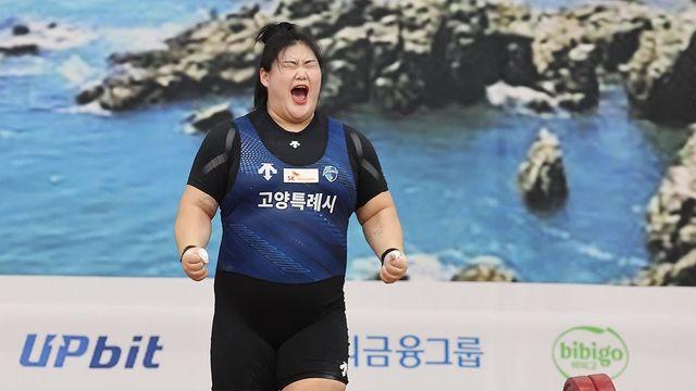 [전국체전] '피로 극복' 박혜정, 역도 여자 일반부 최중량급 3연패