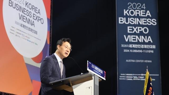 K-비즈니스, 인천에서 세계로… 한인경제인대회·비즈니스 엑스포 송도서 개막