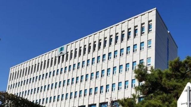 10대 친딸 폭행·살해한 가수 겸 아나운서, 구속기소