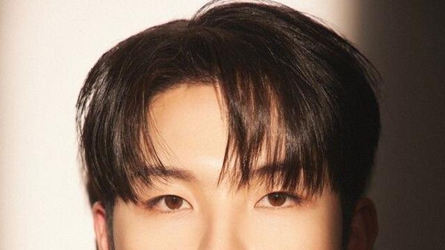 '역주행 감성대세' 범진, 더블엑스엔터와 장기재계약…