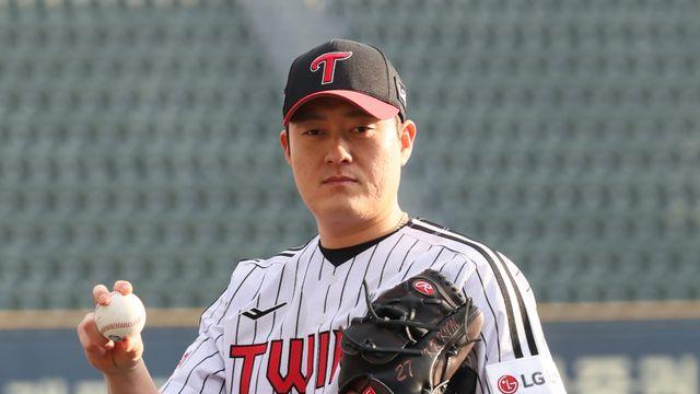 결국 '14억 FA 투수' LG 김강률 KS 엔트리 합류 불발, 잠실 훈련에서 사라졌다 [IS 잠실]