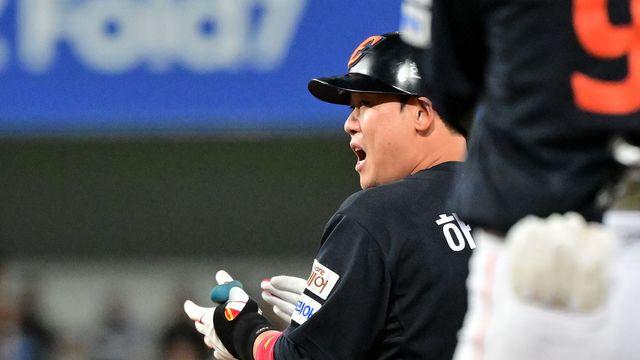 '대반전 드라마' 1군 합류도 어려웠던 선수가…'2G 연속 3안타→PO 타율 0.583' 가을 타선 '핵' 됐네