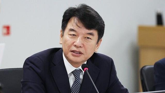 與문진석 