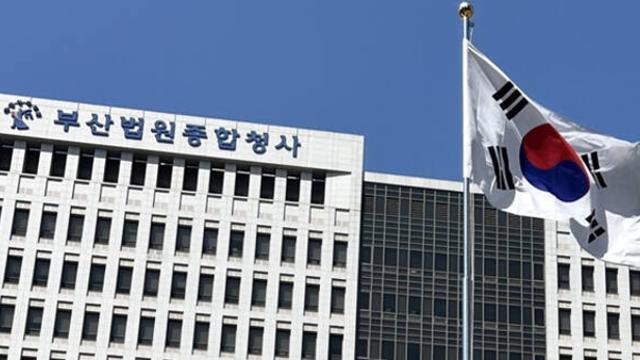 뒷좌석에 사람 있는데 주차타워 입고해 추락사…경비원·관리소장 유죄