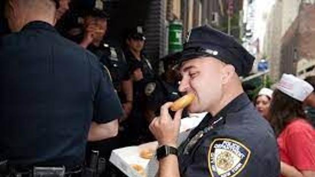 핑크색이 유행하는 미국 경찰.