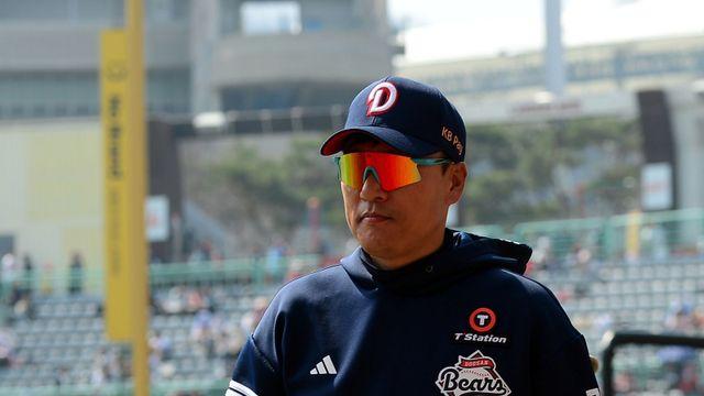 이승엽 전 두산 감독, 日 요미우리 자이언츠 가을캠프서 임시 코치 맡는다…아베 감독과 의기투합