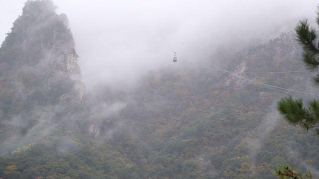 [현장] 지금이 대목인데…가을장마에 설악산 단풍 관광도 '뚝'