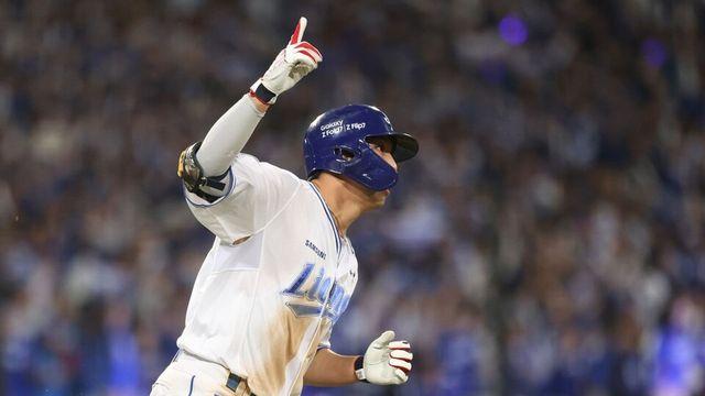 이름값 하는 난세의 영웅… 삼성, 김영웅 연타석 3점포로 7-4 역전 이름값 하는 난세의 영웅… 삼성, 김영웅 연타석 3점포로 7-4 역전