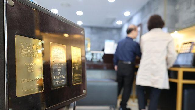 국제 금시세 12년래 최대 낙폭…전문가들 