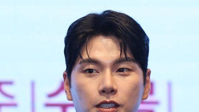 이이경 사생활 폭로자 “AI 사진 장난이었다” 사과→계정 폭파 엔딩