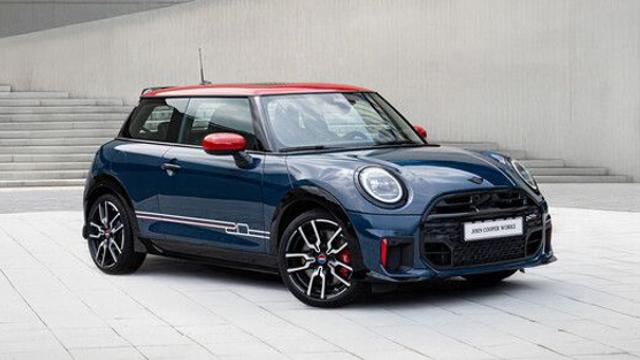MINI 코리아, 창립 20주년 기념 한정 ‘MINI JCW 어센틱스’ 출시