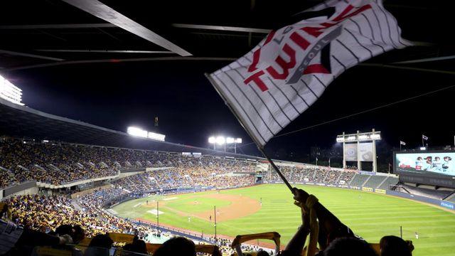 “자랑스럽습니다” 한국시리즈 대비 청백전 메운 2만여 관중, LG의 자부심으로 [SD 잠실 리포트]