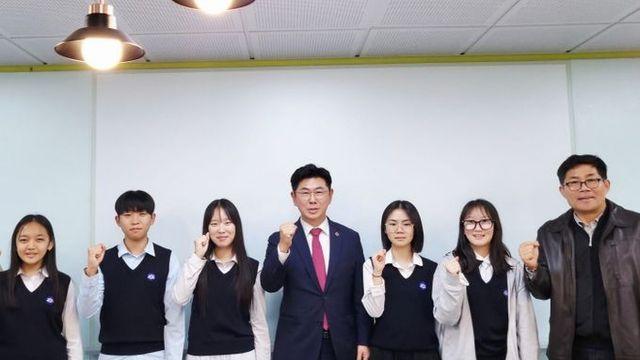 경기도의회 윤충식 의원, 갈월중 교육현장 살피며 학생들과 소통