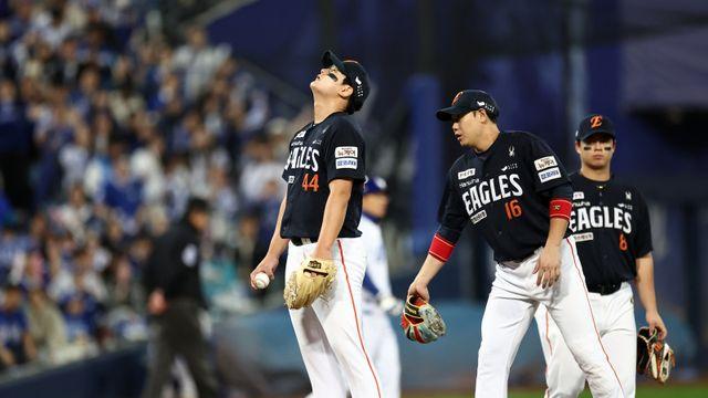 3구 연속 직구 승부→역전 스리런포...'자신감 회복 차원 등판' 김서현, 역전패 빌미 제공 [PO4 냉탕]