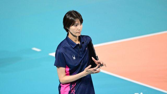 [SD 인천 인터뷰] 요시하라 흥국생명 감독, “매 경기 성장하면서 강해질 것”…강성형 현대건설 감독, “부상자 많아 걱정, 팀으로 승부”