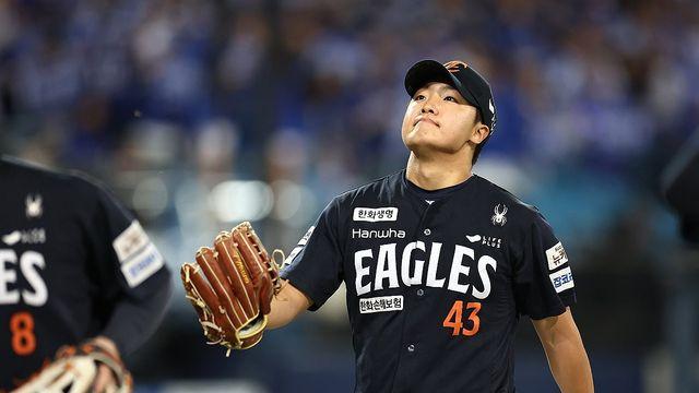 '돌부처'의 탄생…한화 정우주, 3⅓이닝 5K 무실점 '임무 완수'