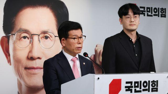 '이재명 조폭 연루설' 장영하 2심 유죄…징역 1년형 집행유예 선고