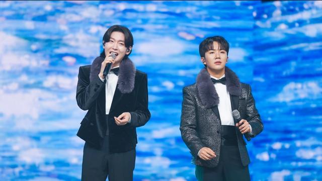 김용빈, 장발 비주얼 스타들과 친목회 결성