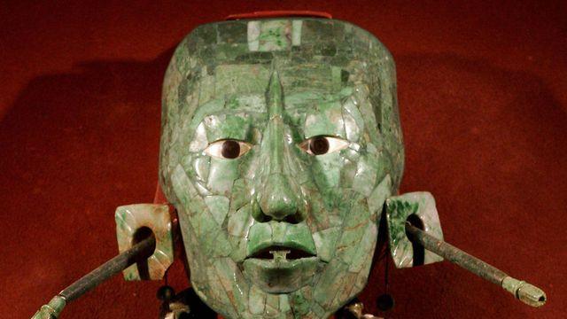 세상에서 가장 아름다운 보물과 이를 노리는 절도 사건들