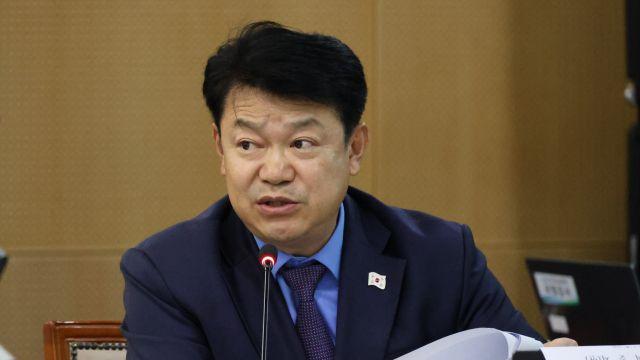與국토위 간사