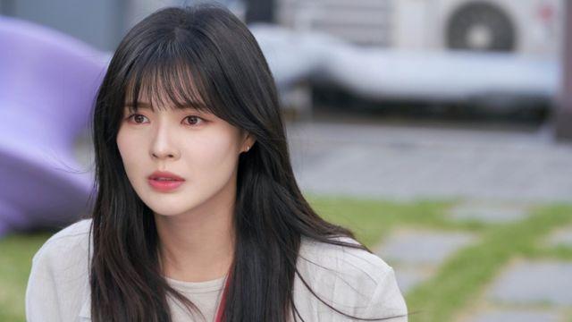 ‘달까지 가자’ 이선빈·홍승희, 옥상 위 위태로운 대치