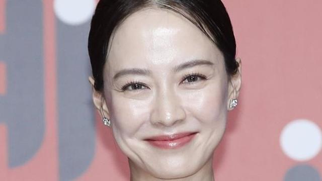 45세 송지효 “겉으로 예뻐 보이는 거보다 중요한 건, 내면의 평화