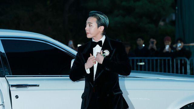[NC포토] 하차부터 남달랐다…지드래곤, 매 순간이 화보