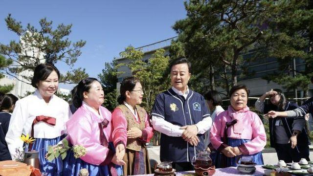 의왕시청소년재단, 지역 어르신과 함께하는 