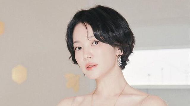 송혜교, 화사한 미모…단발 소화 '찰떡'