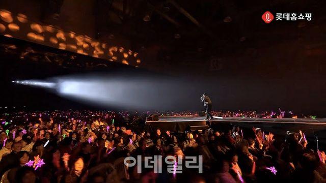셀럽 100명 vs 트롯 이찬원…CJ·롯데, 홈쇼핑 ‘세대 전쟁’ 맞불