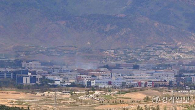 서부전선 MDL에 북한군 20여명 침범…경고사격에 돌아가