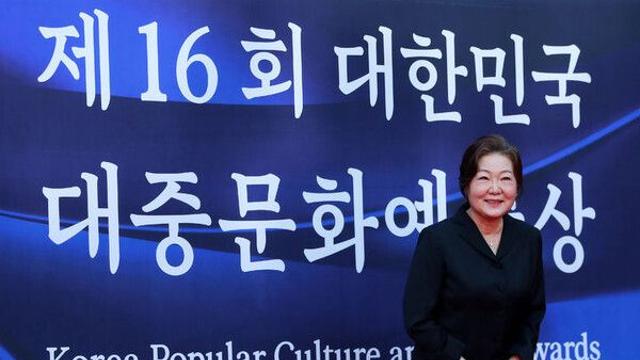 '국민엄마' 김해숙, 은관문화훈장 수훈 