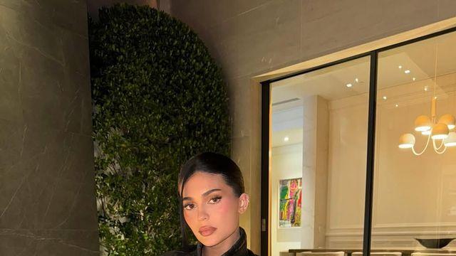 킹 카일러 제너가 허락한 단 하나의 컬러