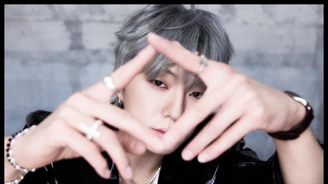 위너 강승윤, 'PAGE 2' 콘셉트컷 공개…날 선 모습 속 깊은 성숙감 