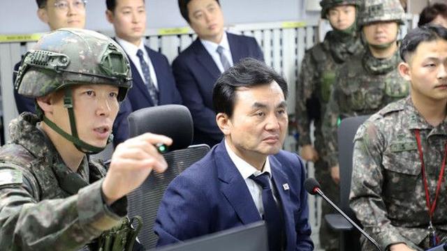 안규백, APEC 군 지원현장 찾아 