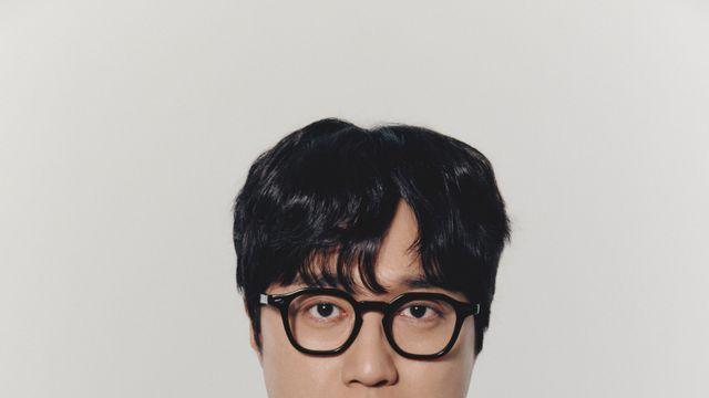 ‘이글스 찐팬’ 페퍼톤스 이장원, 2025 KBO 플레이오프 5차전 시구