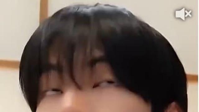 존잘이 혼자 밥먹으러가면 생기는 일ㄷ